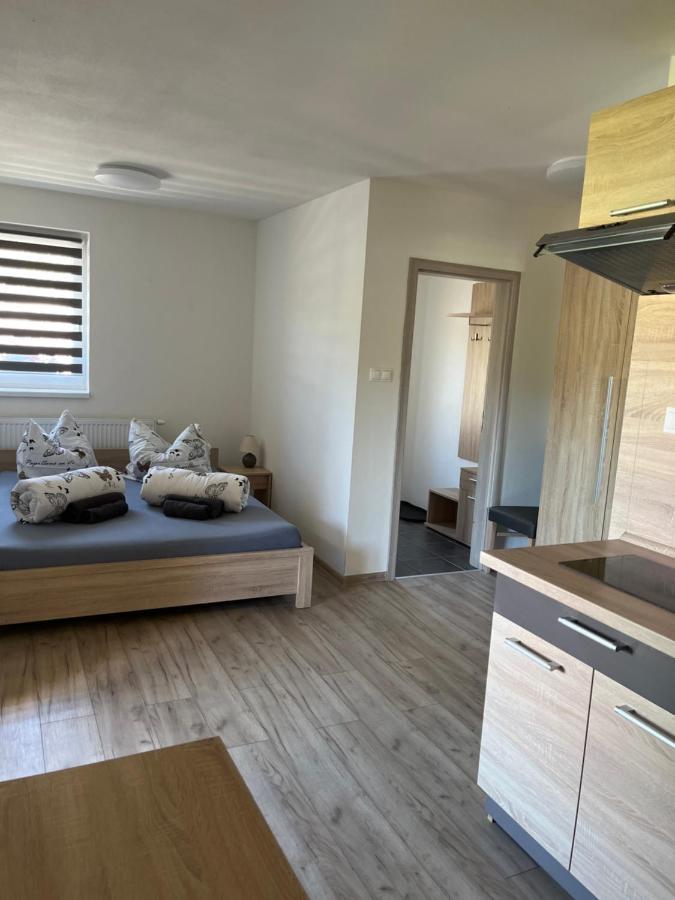 Apartmánový dom Magda Vrbov Exterior foto