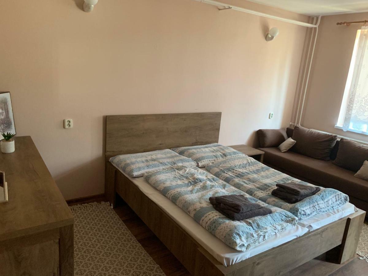 Apartmánový dom Magda Vrbov Exterior foto