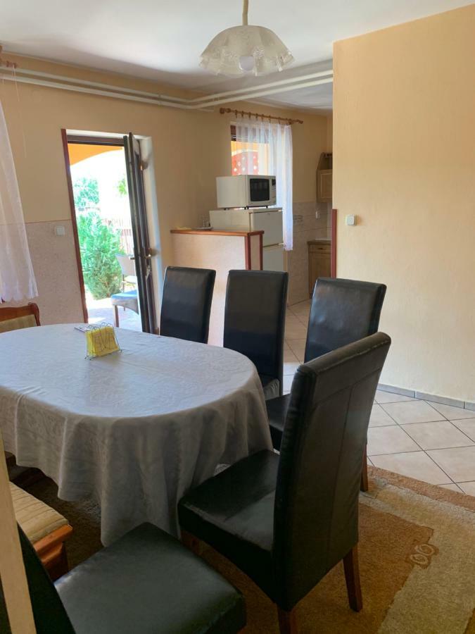 Apartmánový dom Magda Vrbov Exterior foto
